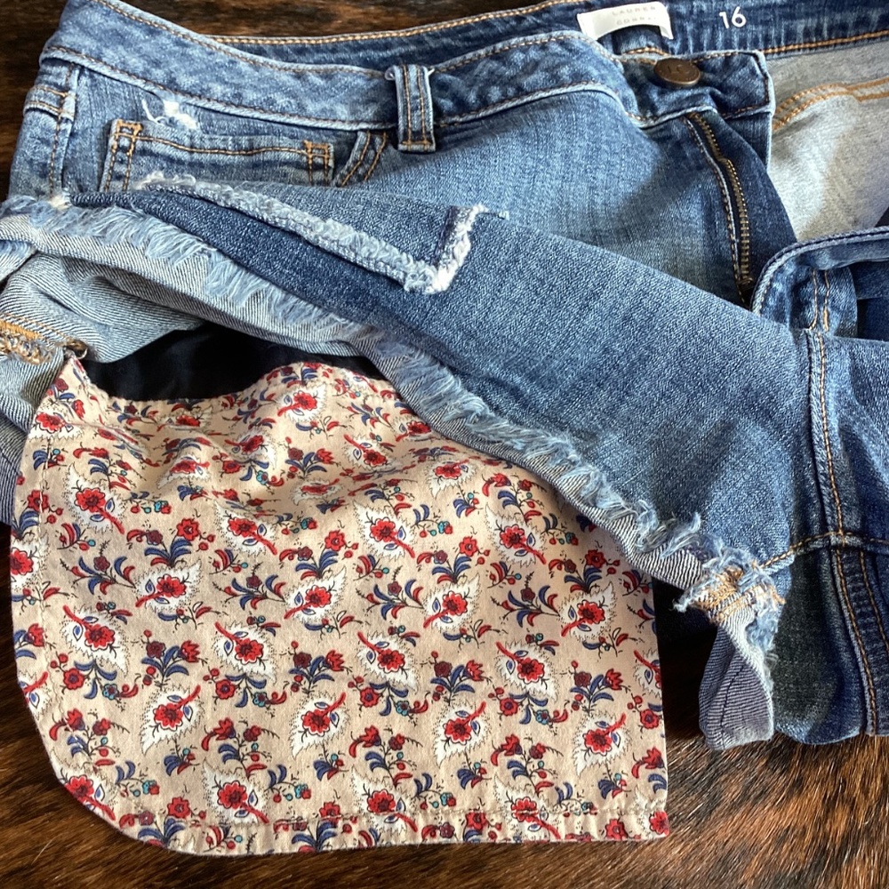 Lauren Conrad Denim Distressed Patchwork Jean Sho… - image 7